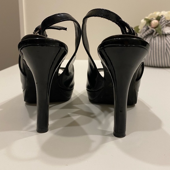 Black patent peeps - Picture 4 of 5